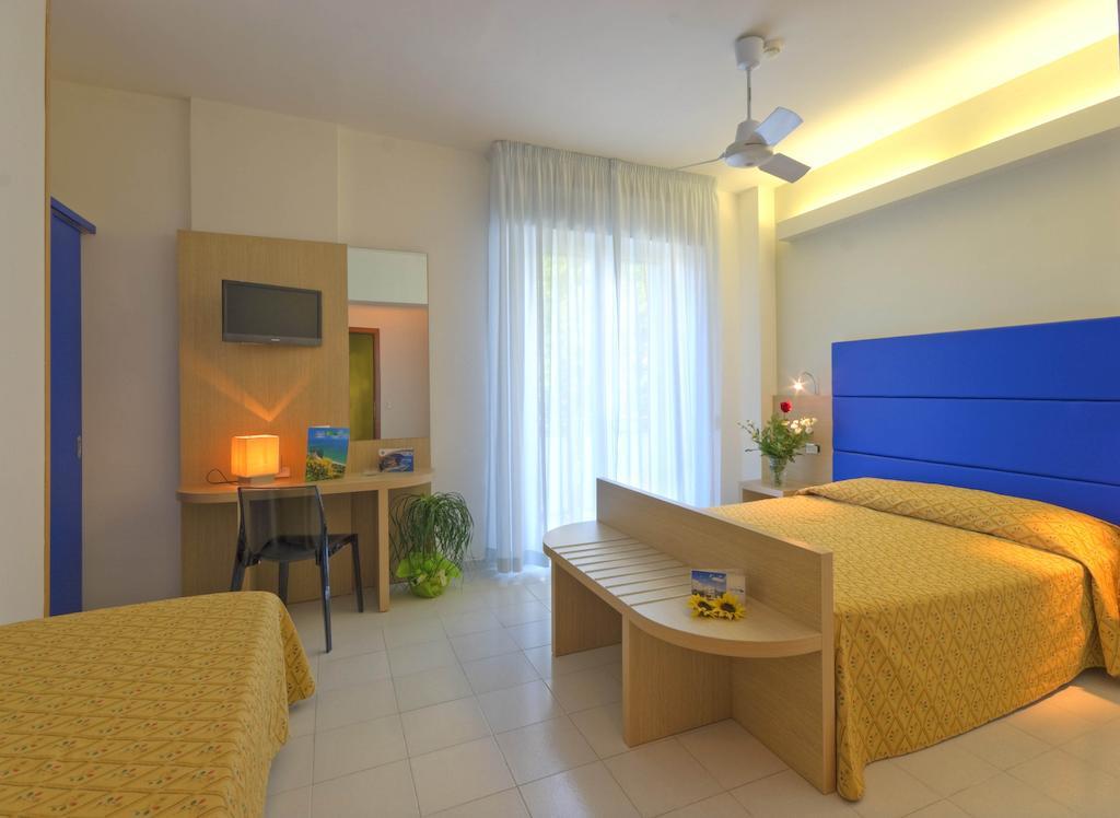 Hotel Kon Tiki Numana Habitación foto